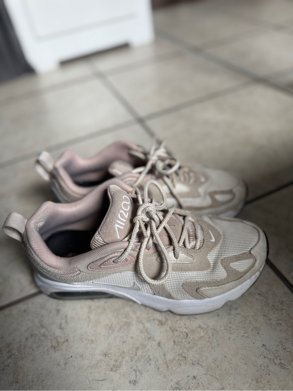 Nike Air Max 200 Sneakers in Light Pink and Tan